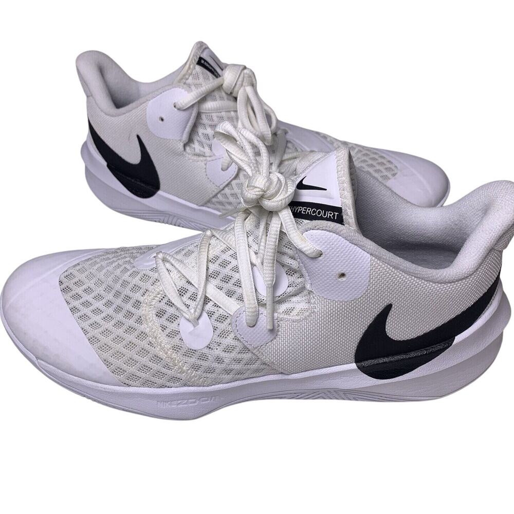 Nike White and Black Women's Athletic Shoes